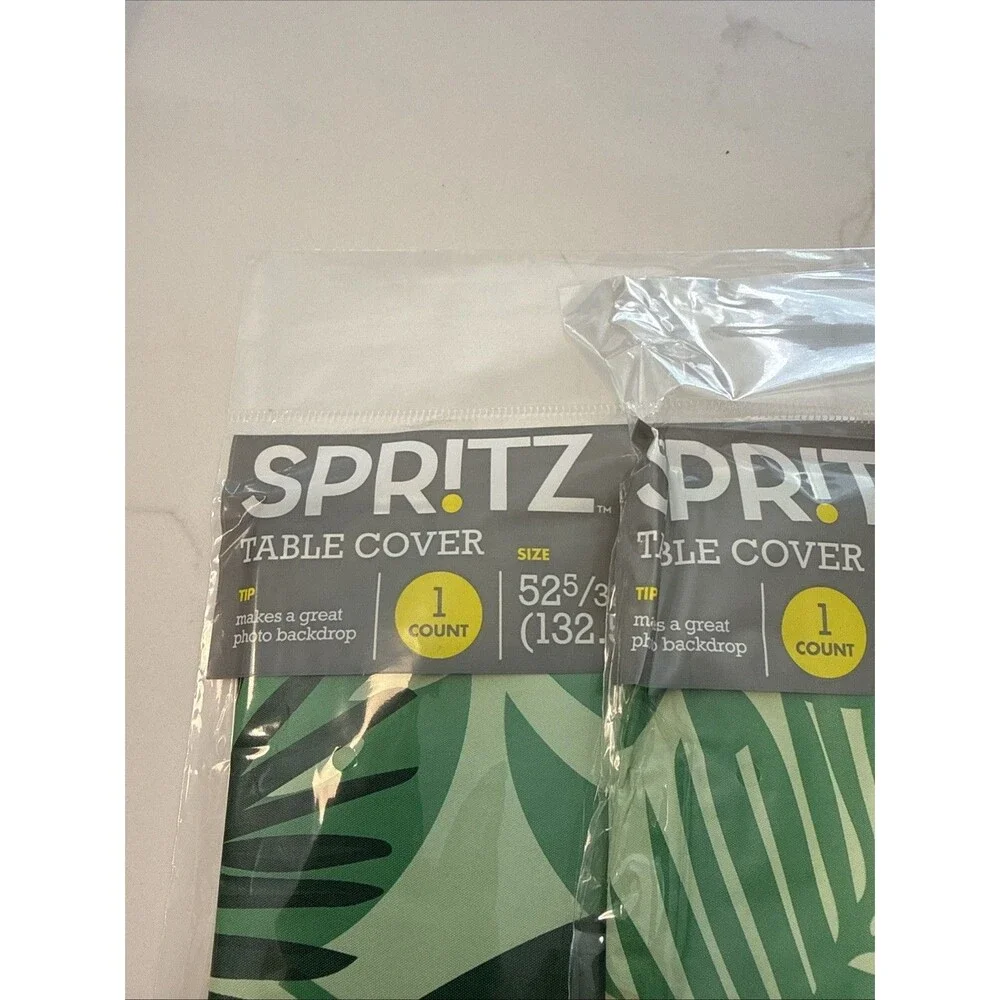 Set Of 3 Spritz Table Cover 52x108 Tropical Green Leaf Disposable